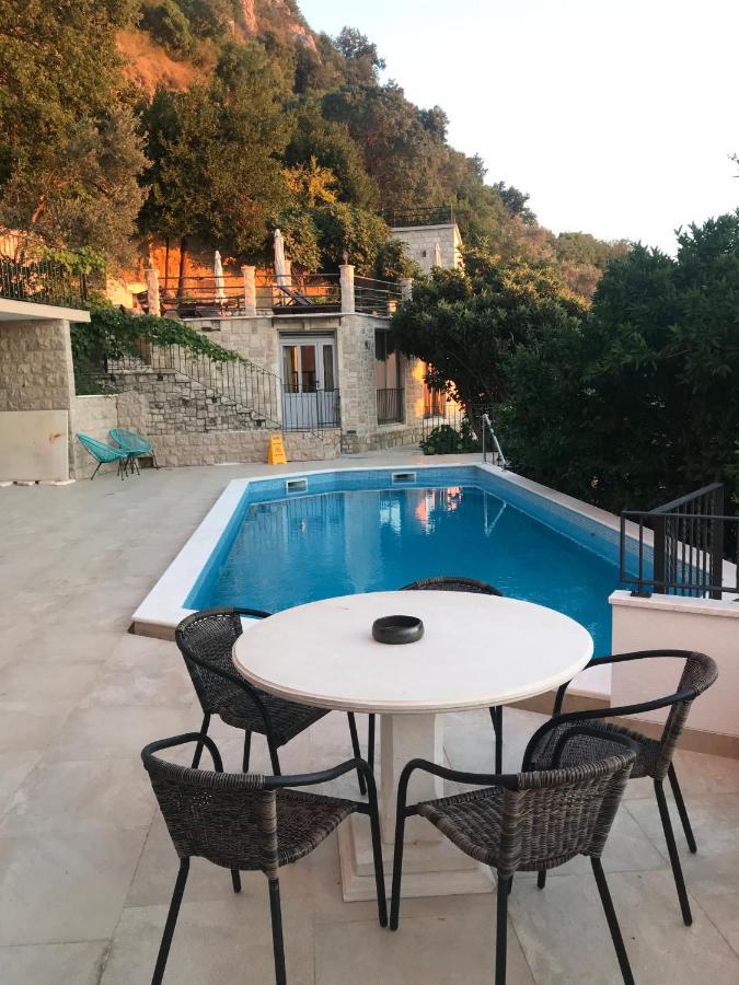 Rezevici Boutique Villa Petrovac エクステリア 写真